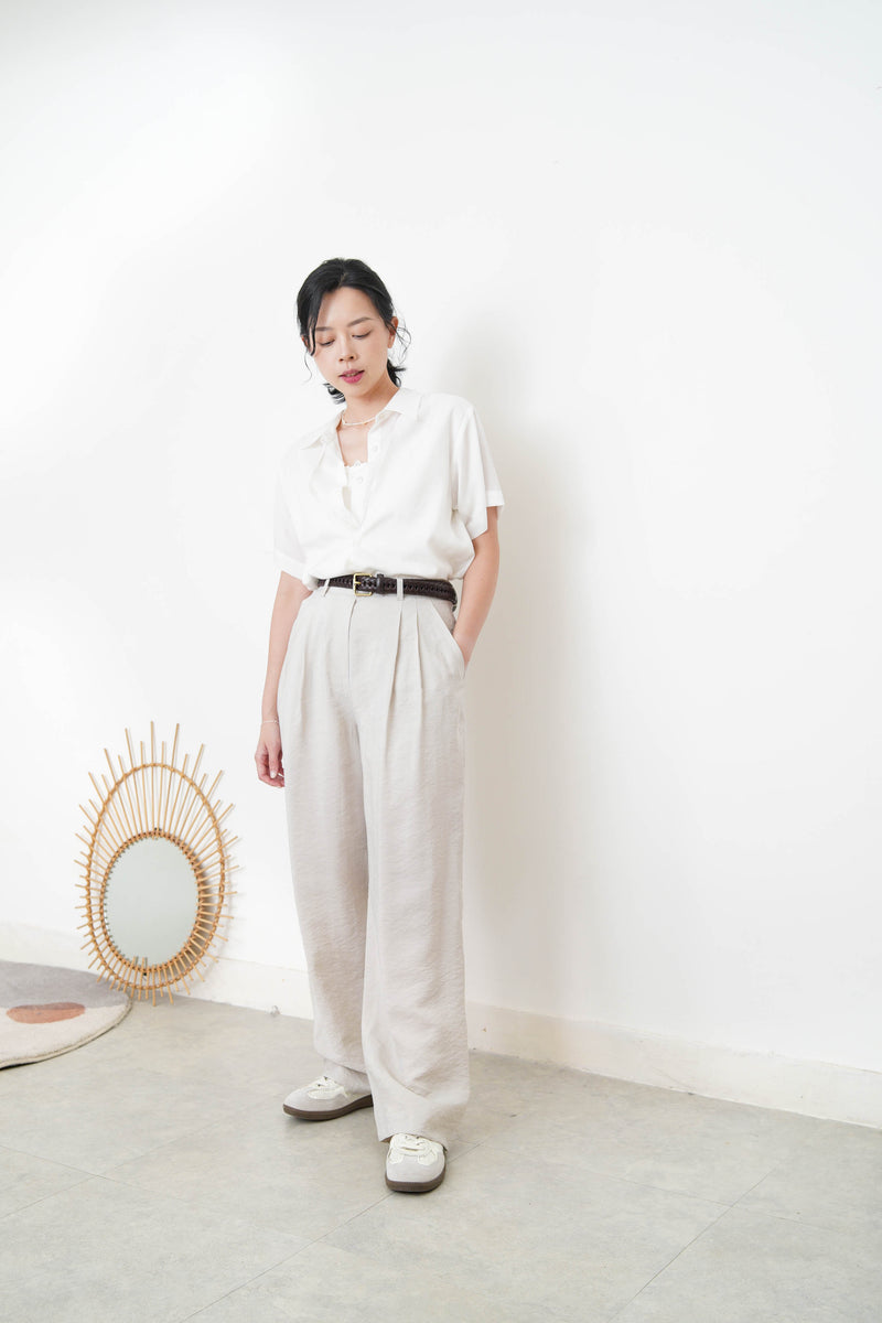 White double layering short sleeve shirt