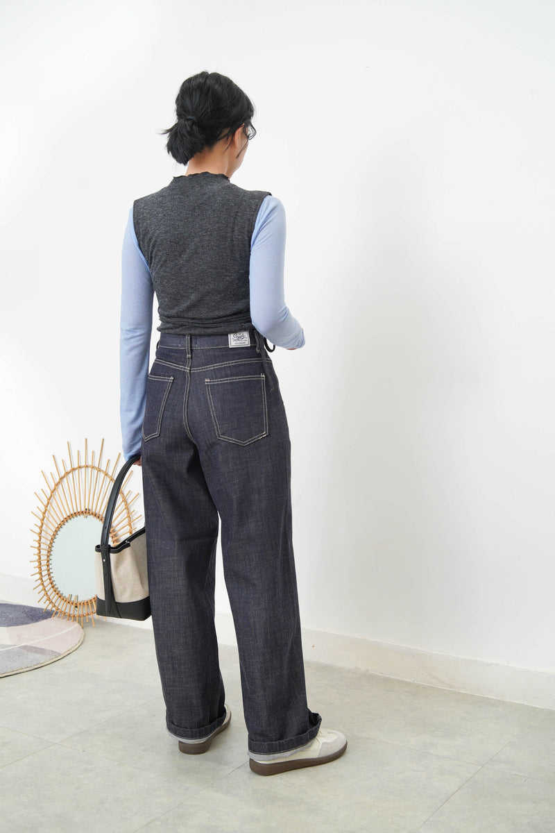 Grey 3D asymmetrical vest w/ cut out detail