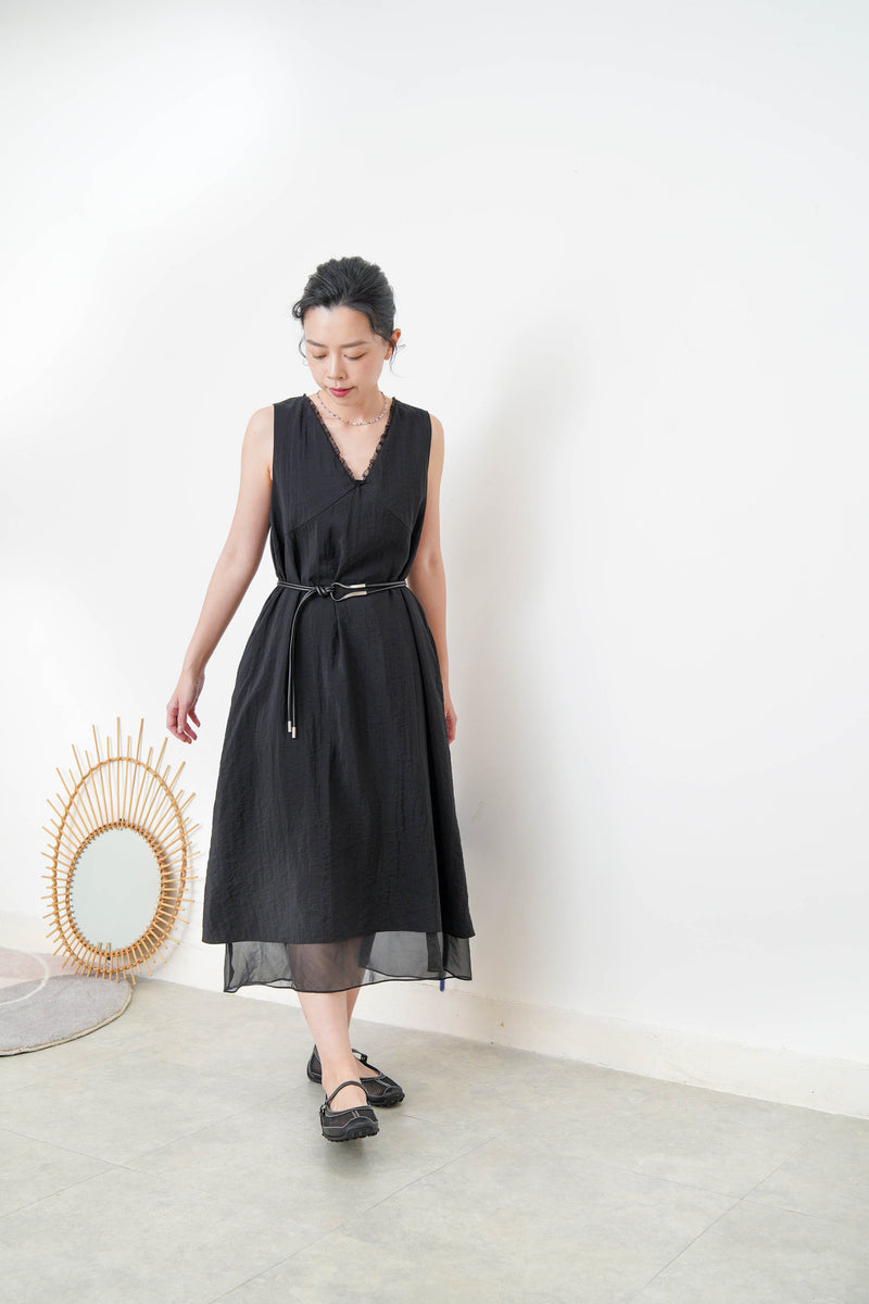 Black lace v neck dress w/ chiffon layering