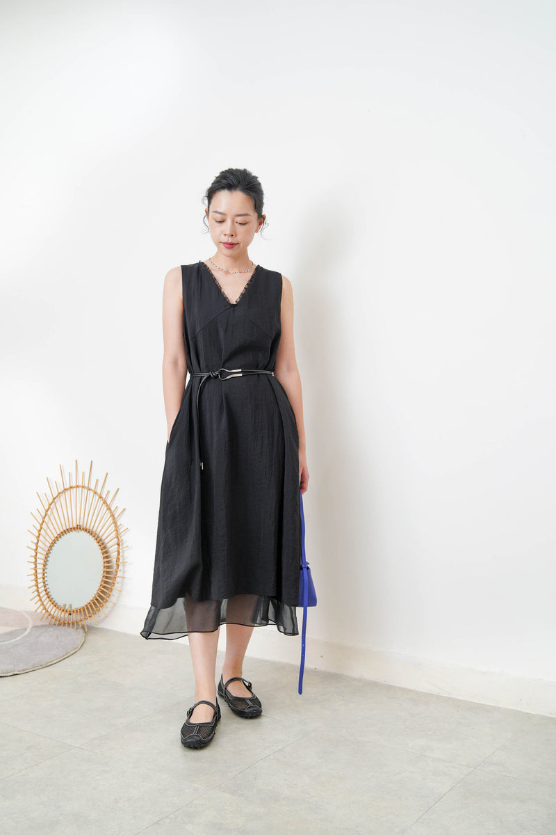 Black lace v neck dress w/ chiffon layering