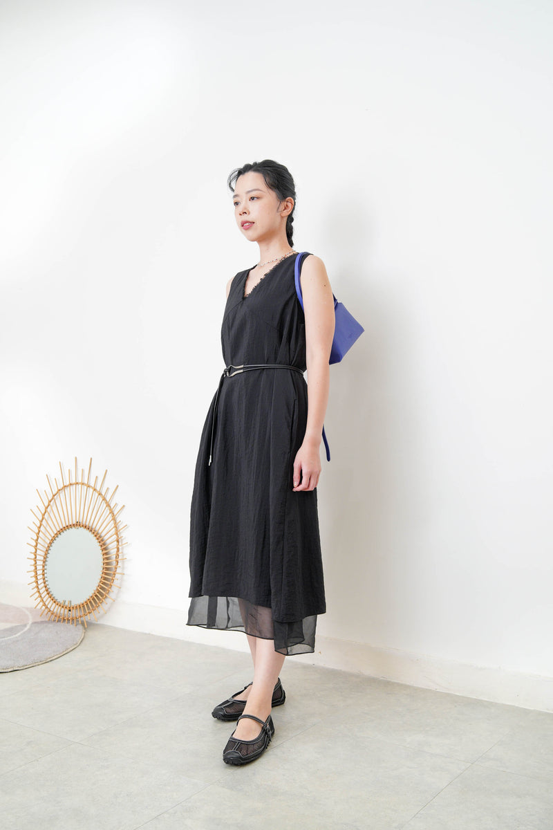 Black lace v neck dress w/ chiffon layering