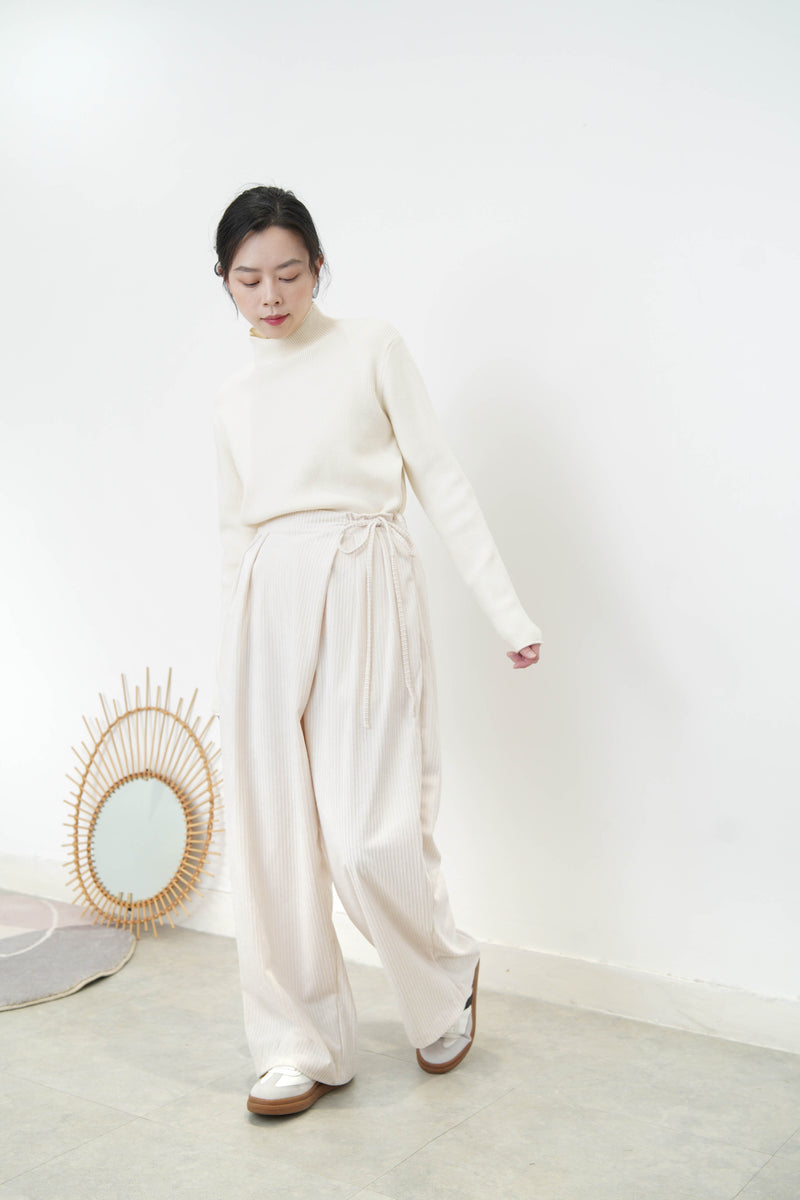 Ivory wide leg trousers w/ side ribbon