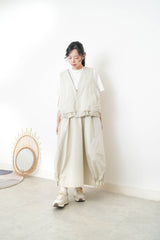 Ivory worker style vest w/ elastic hem