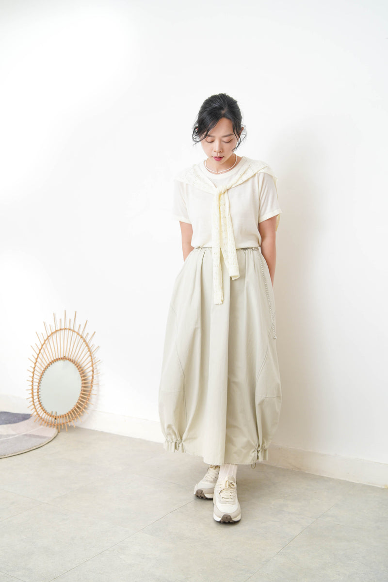 Ivory balloon skirt w/ elastic hem