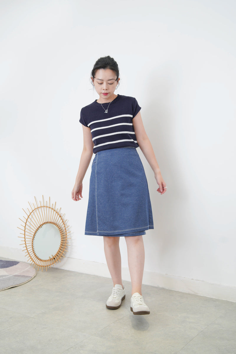 Navy outined stitching wrap skirt
