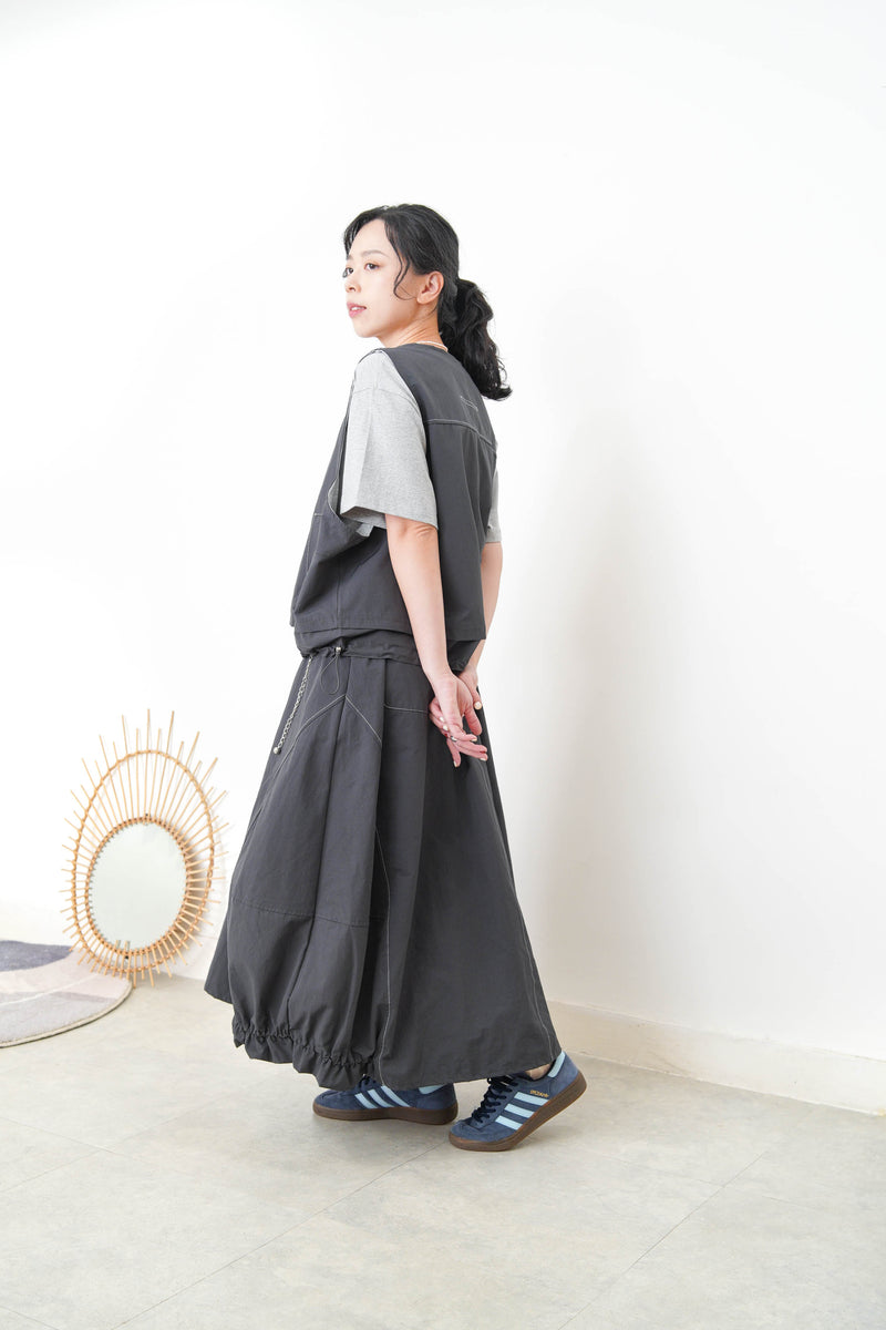 Charcoal worker style vest w/ elastic hem