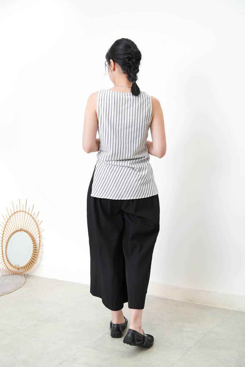 Stripes vest in ribbon gather split hem