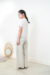 White texture top w/ mesh ruffle trimming