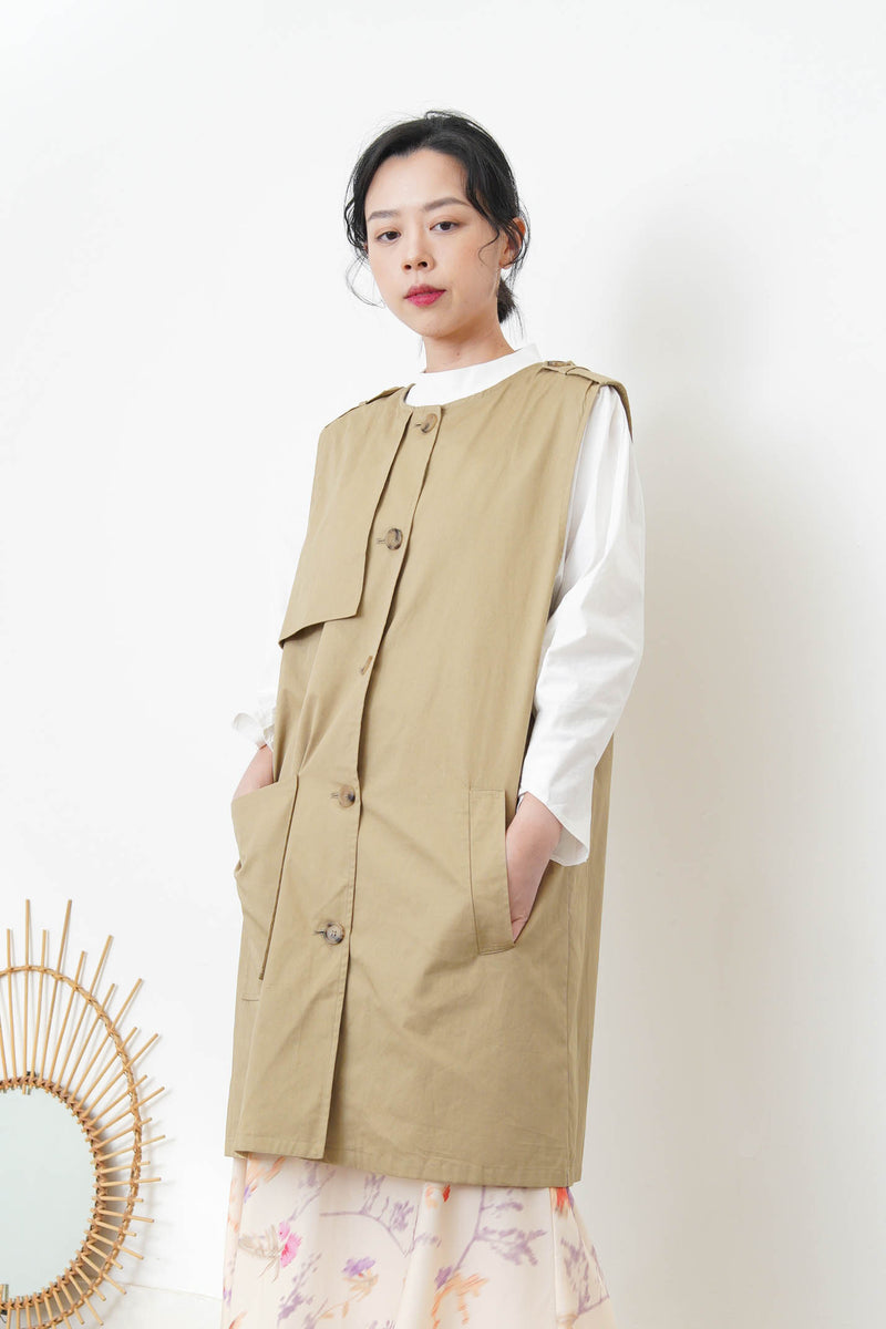 Beige vest trench coat