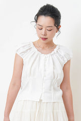 White stripes texture blouse in balloon sleeves