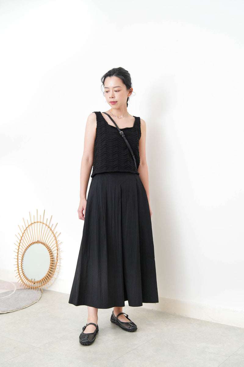 Black wavy texture crochet vest