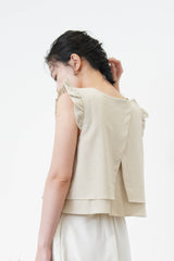 Beige double layers vest in ruffle shoulders