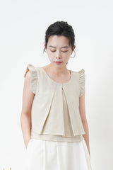 Beige double layers vest in ruffle shoulders