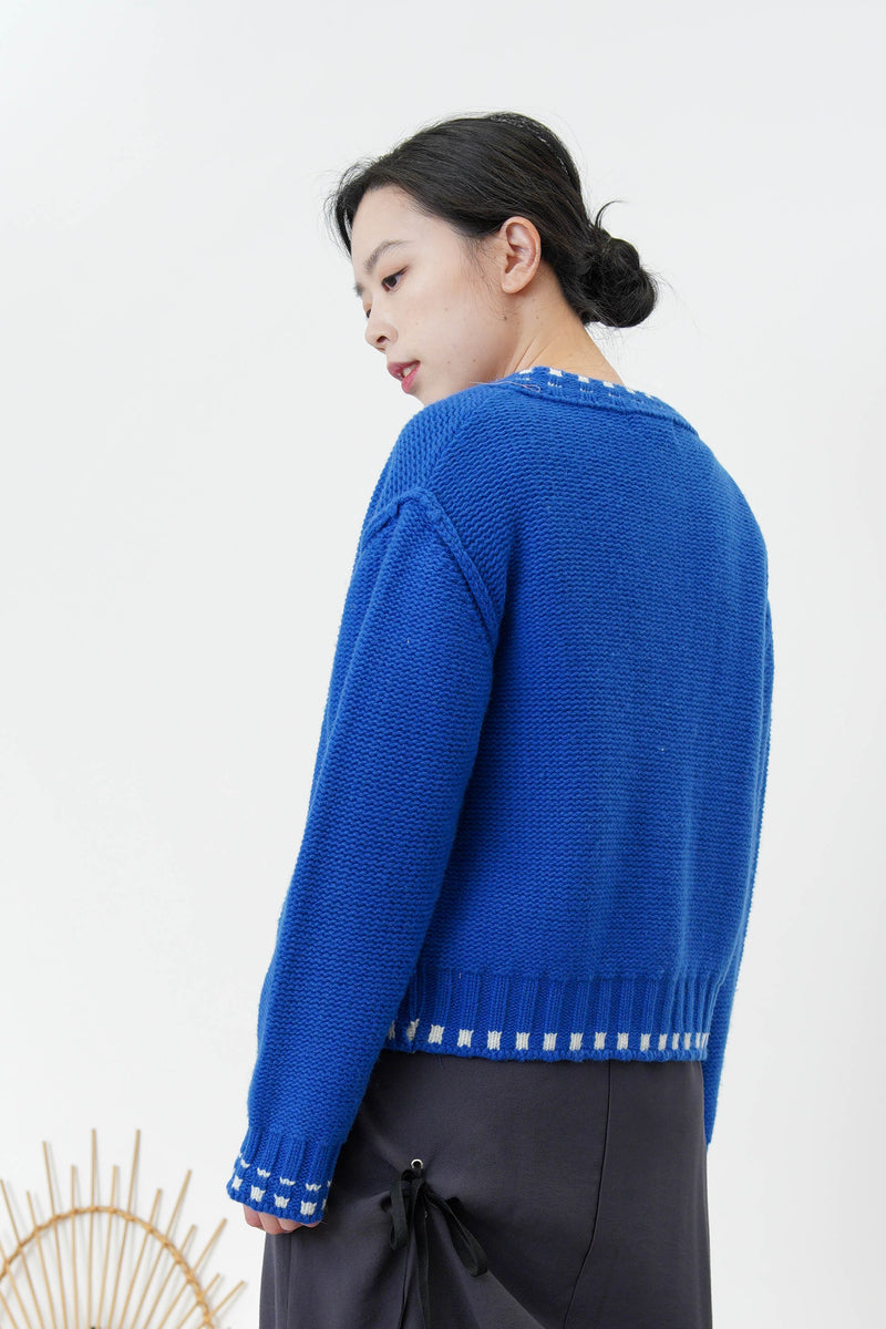 Cyan blue 100% wool cardigan in outline stitching