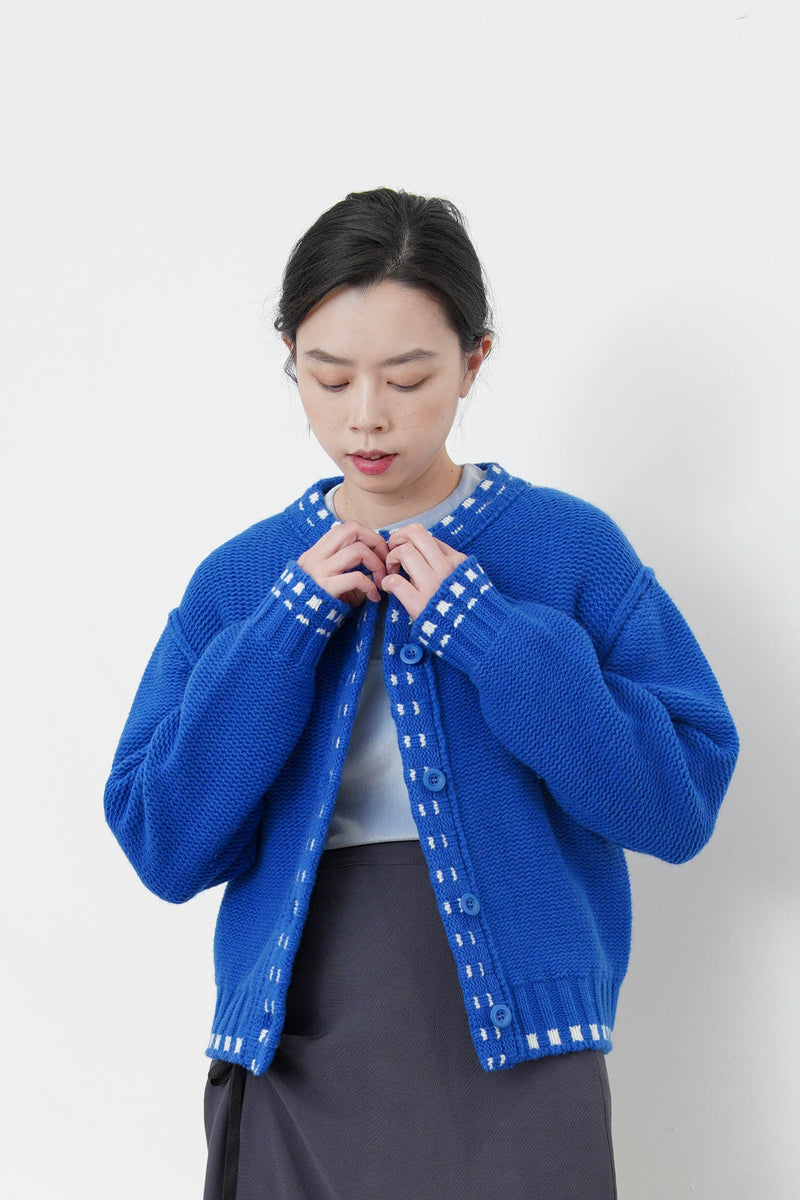 Cyan blue 100% wool cardigan in outline stitching