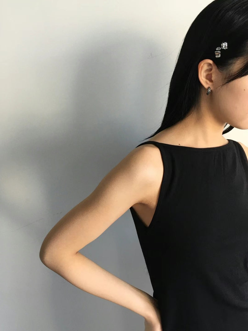 Irregular shape clip set