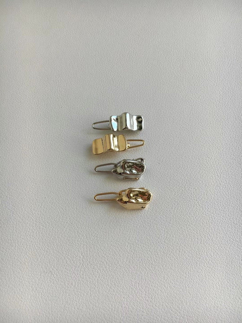 Irregular shape clip set