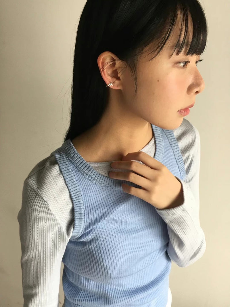 Silver starfish earcuff