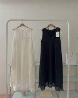 Black lace v neck dress w/ chiffon layering