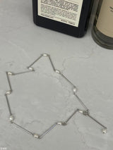 Silve pearl necklace w/ pendant design