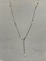 Silve pearl necklace w/ pendant design