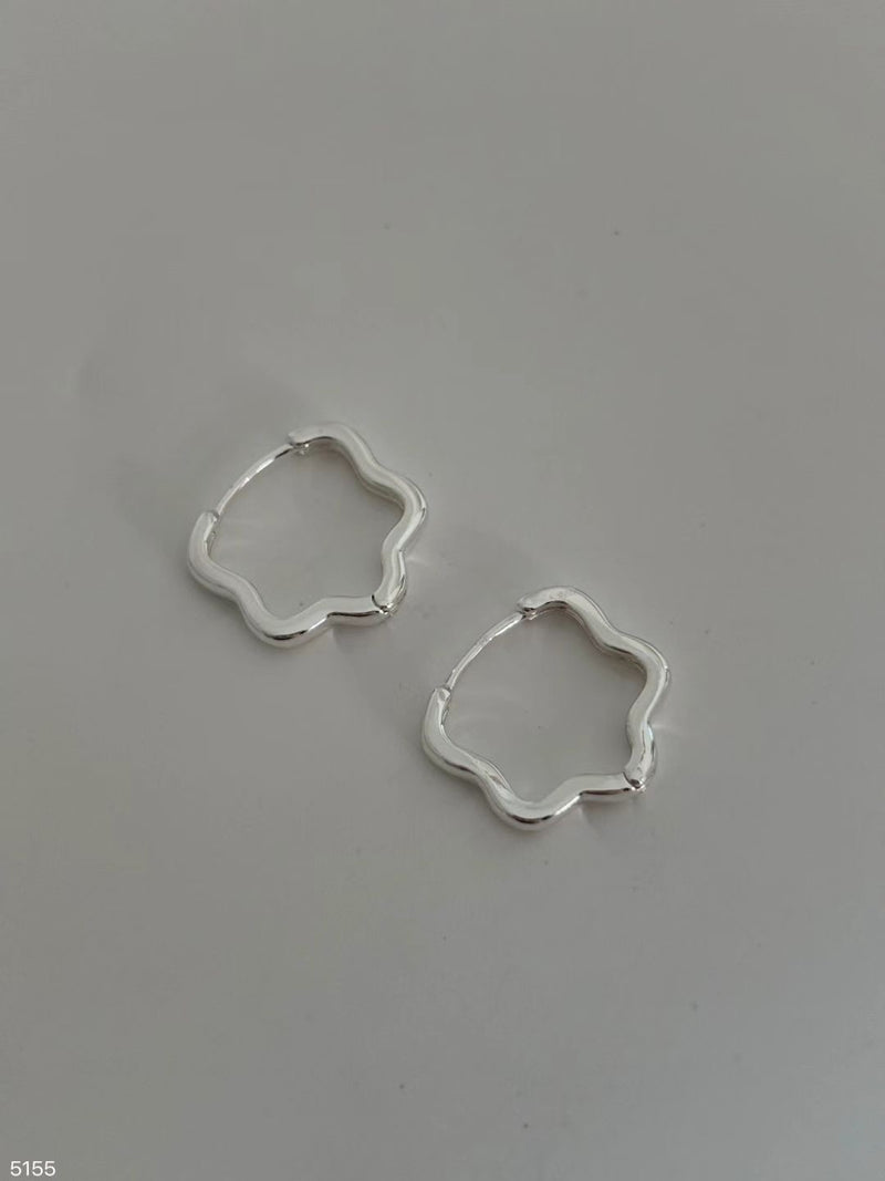 Flower silver earrings
