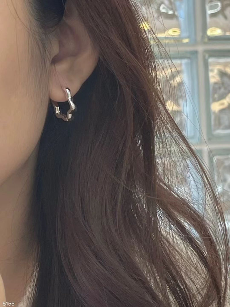 Flower silver earrings