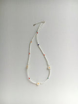 925 white daisy necklace in color beads