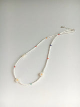 925 white daisy necklace in color beads