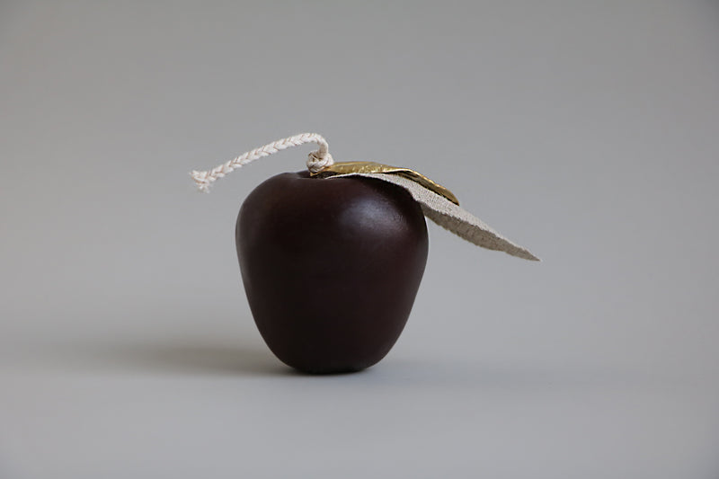 Bees wax candle in apple shape (Burgundy)