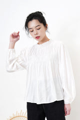 White soft dolly shirt in ruffle details