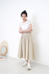 Oatmeal detail pleats skirt in side buckles