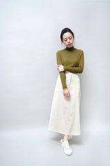 Ivory corduroy skirt in elastic waist