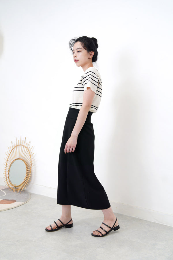 Black balloon cut skirt