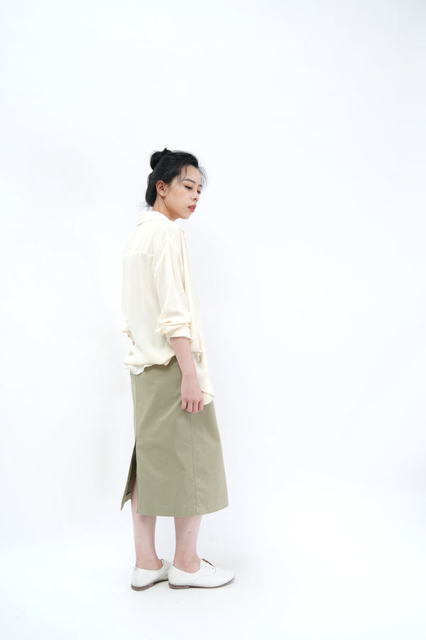 Cream texture blouse w/ attached inner