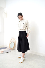 Black texture skirt in A line cutting