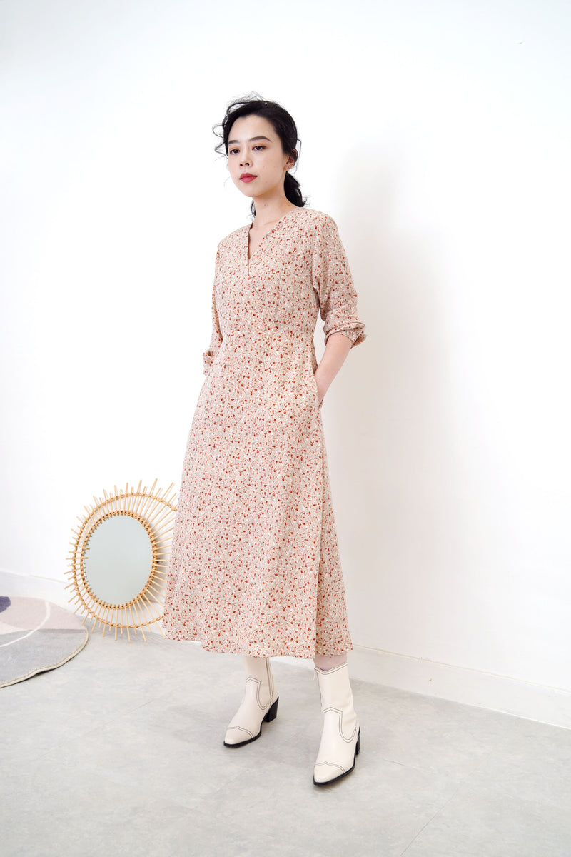 Beige v neck floral dress w/ waist string