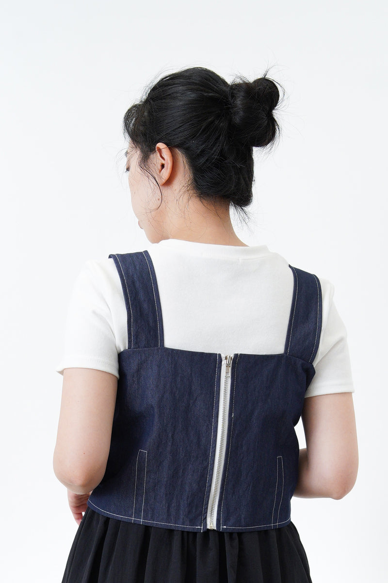 Denim vest in square neck