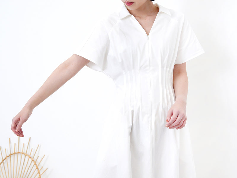 White zip dress w/ pleats waist details