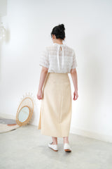 Cream pleats skirt w/ buttons