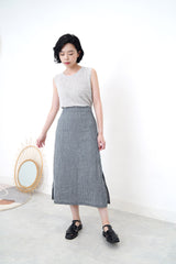 Grey vest crop top w/ sleeves outer set