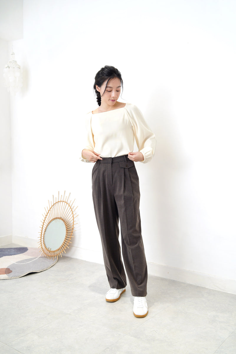Brown straight cut trousers w/ side pocket