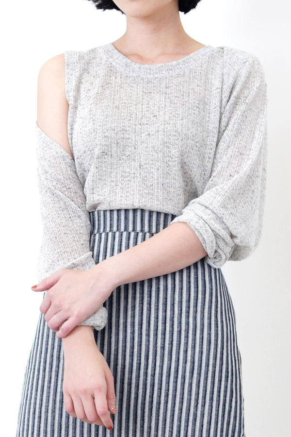 Grey vest crop top w/ sleeves outer set