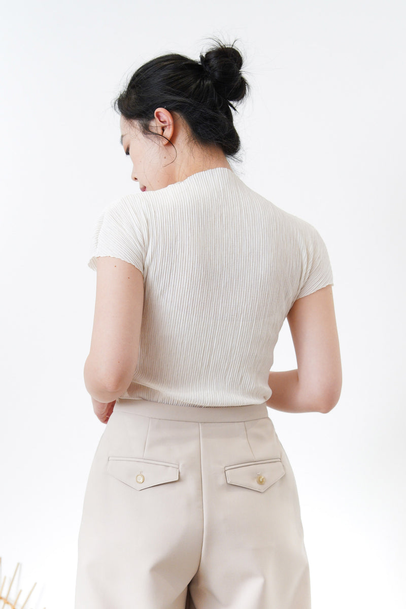 White pleats texture body top