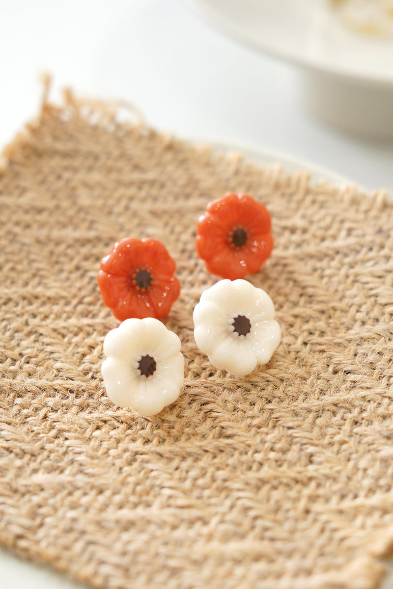 Daisy earrings