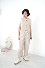 Beige premium vest jacket in round hem