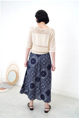 Navy pattern skirt in pleats details