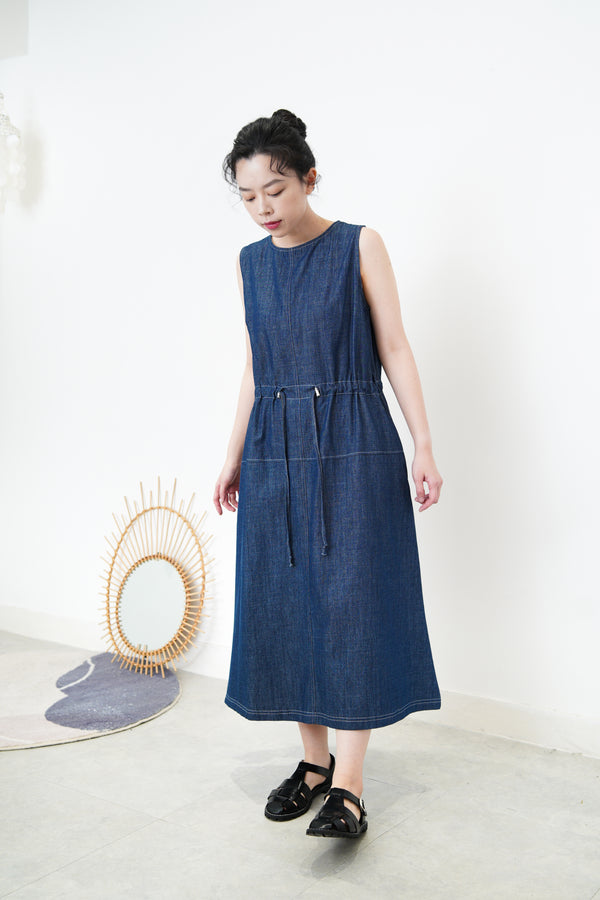 Denim dress w/ adjustable waist string