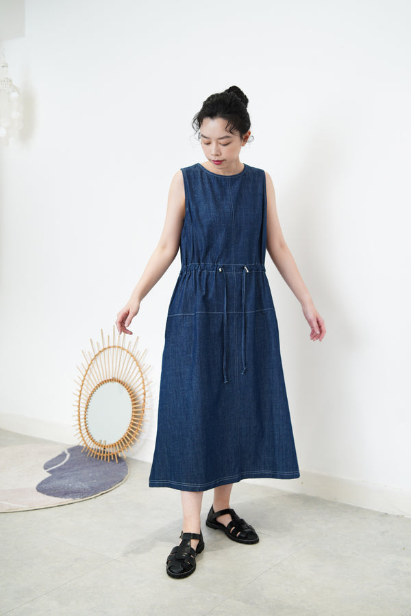 Denim dress w/ adjustable waist string