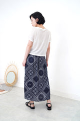 Navy pattern skirt in pleats details